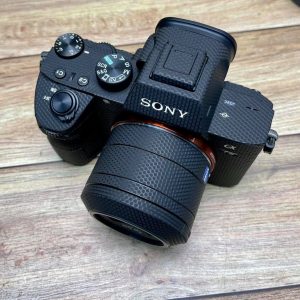 Skin 3M vân nổi Black matrix cho Body Sony