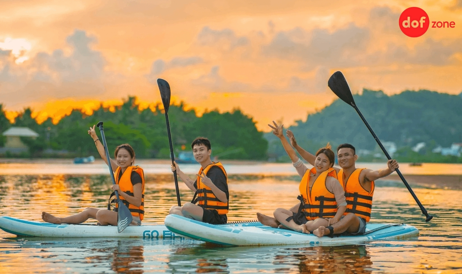 Huong-dan-cach-tao-dang-chup-anh-khi-di-bien-cuc-xinh-va-quyen-ru-37.jpg