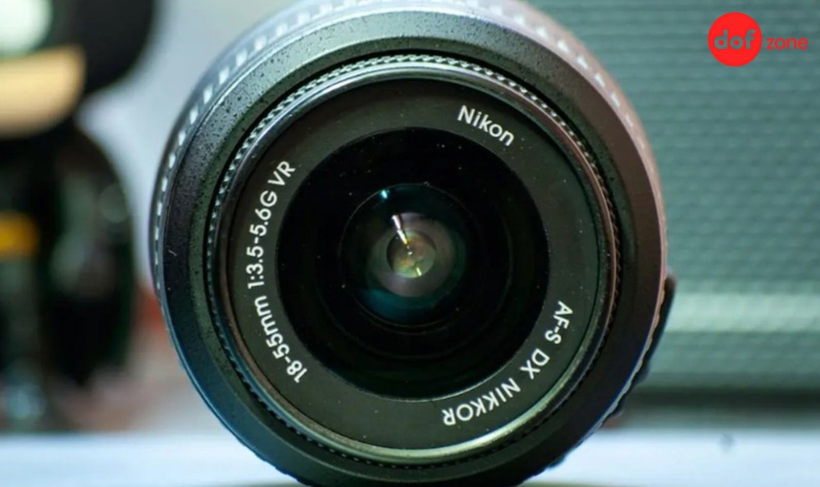 Lens-kit-la-gi-Co-nen-su-dung-lens-kit-khong--5.jpg