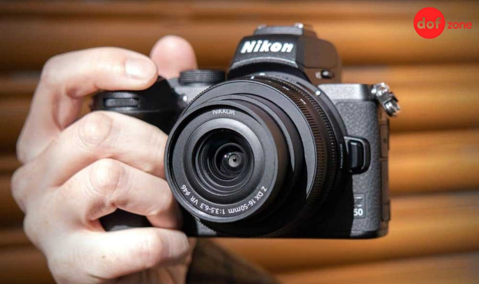 May-anh-Mirrorless-la-gi-Diem-khac-biet-so-voi-may-anh-DSLR-1.jpg