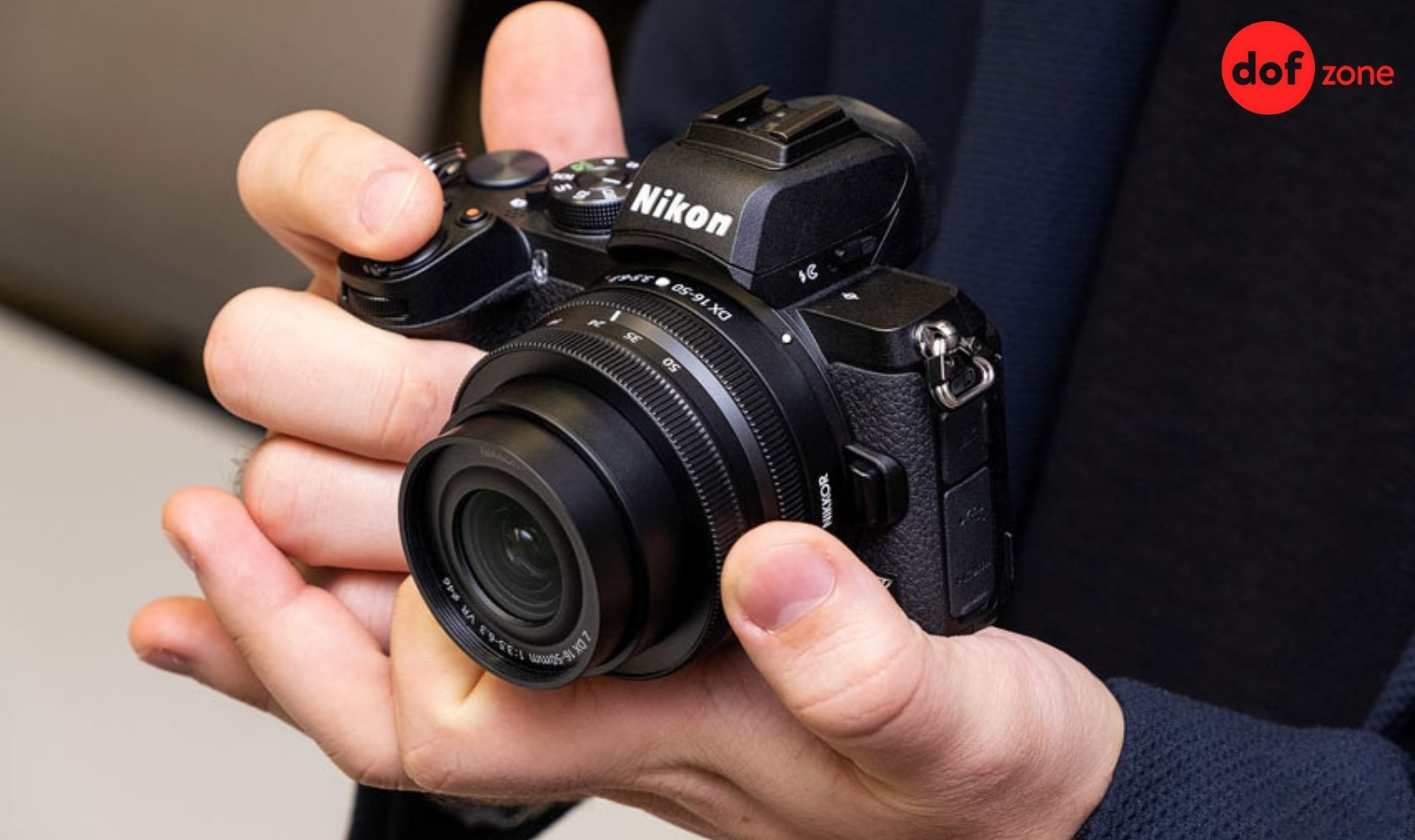May-anh-Mirrorless-la-gi-Diem-khac-biet-so-voi-may-anh-DSLR-4.jpg
