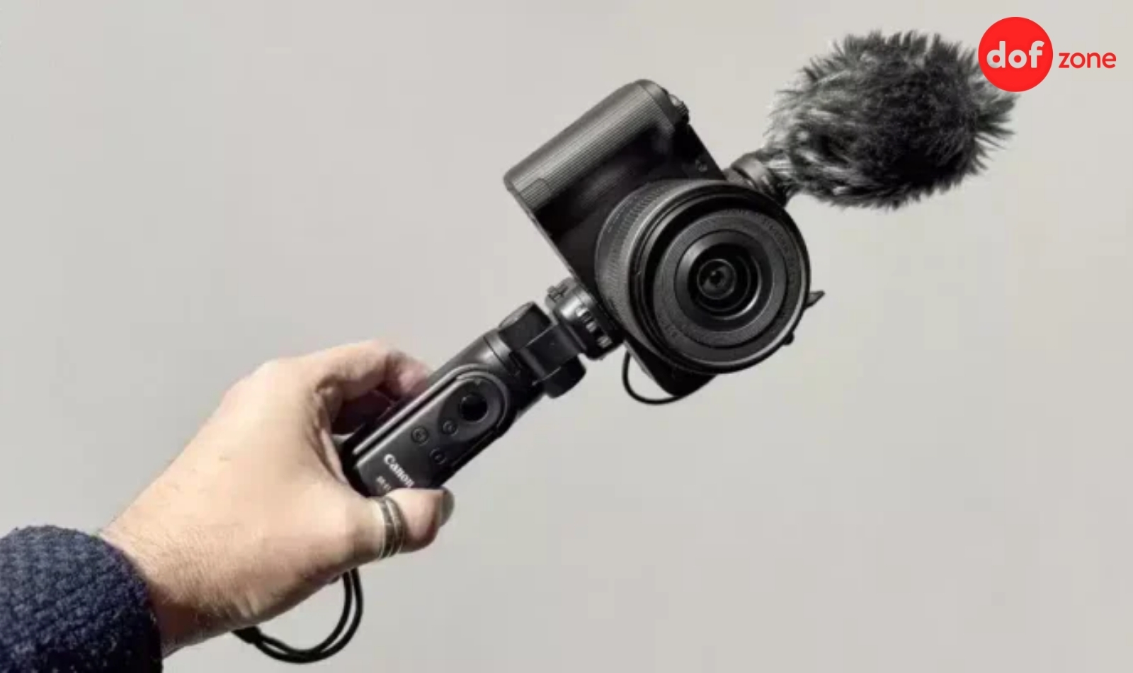 Review-Canon-EOS-R50-May-anh-tuyet-voi-cho-nguoi-moi-7.jpg