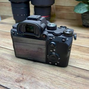 Skin 3M vân nổi Black matrix cho Body Sony - Ảnh 2