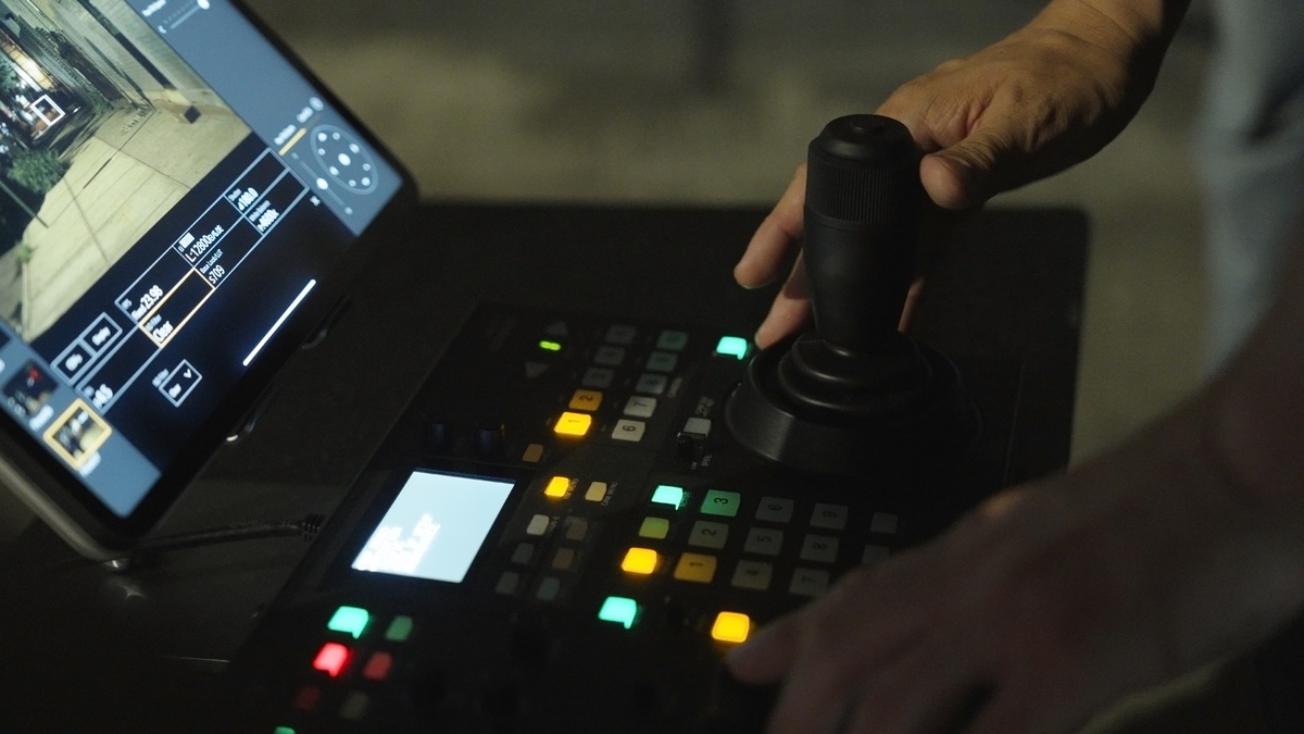Sony Creative Pro – Pan Tilt Zoom (PTZ) Camera ILME-FR7 | Chính Hãng