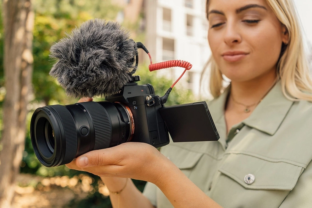 Tamron 17-50mm F4 Di III VXD For Sony E | Chính Hãng - Ảnh 2