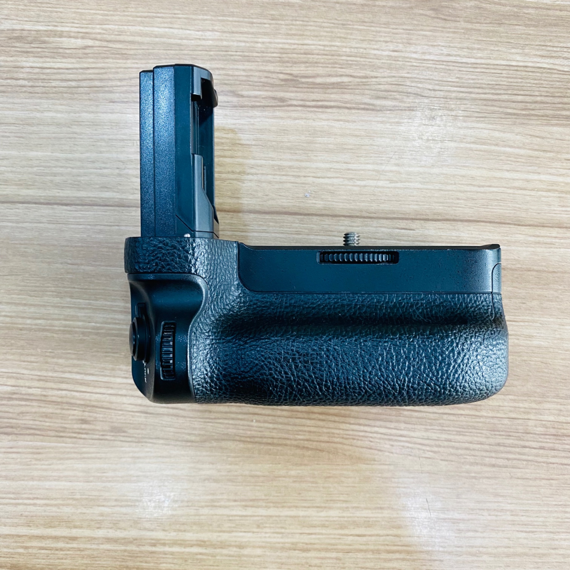 Grip Sony VG-C3EM cho A7M3/ R3/ S3 cũ - Mã SP 3444