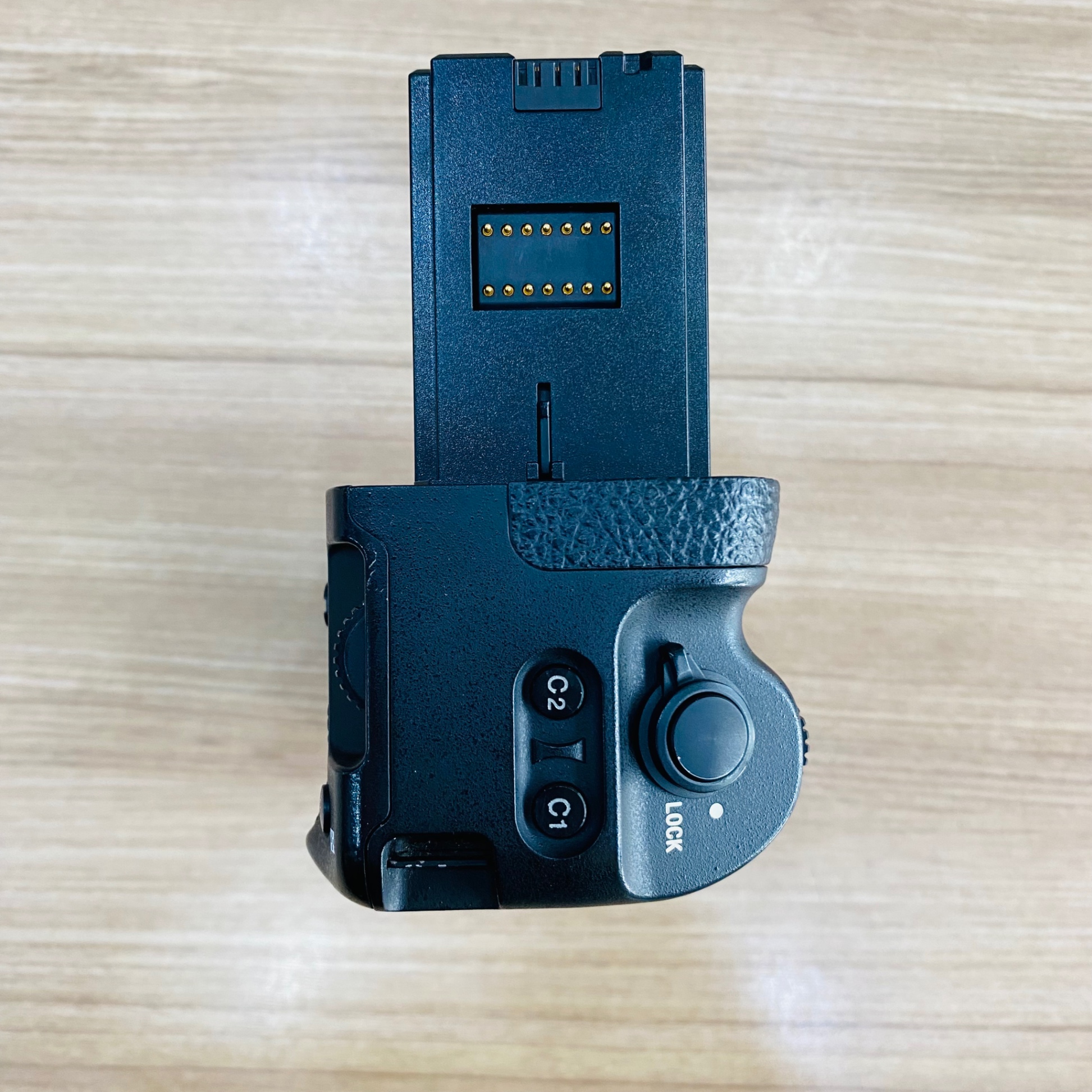 Grip Sony VG-C3EM cho A7M3/ R3/ S3 cũ - Mã SP 3444 - Ảnh 4