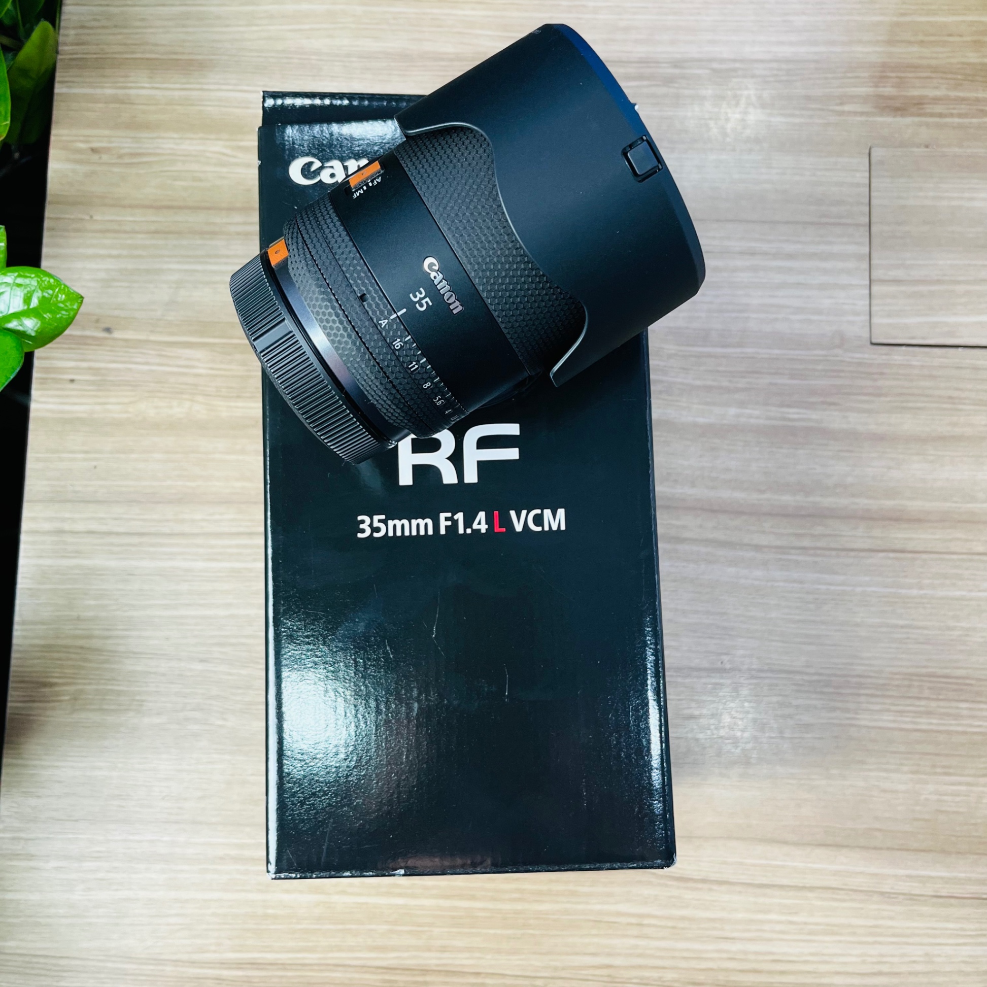 Ống kính Canon RF 35mm F1.4L VCM cũ Mã 0205