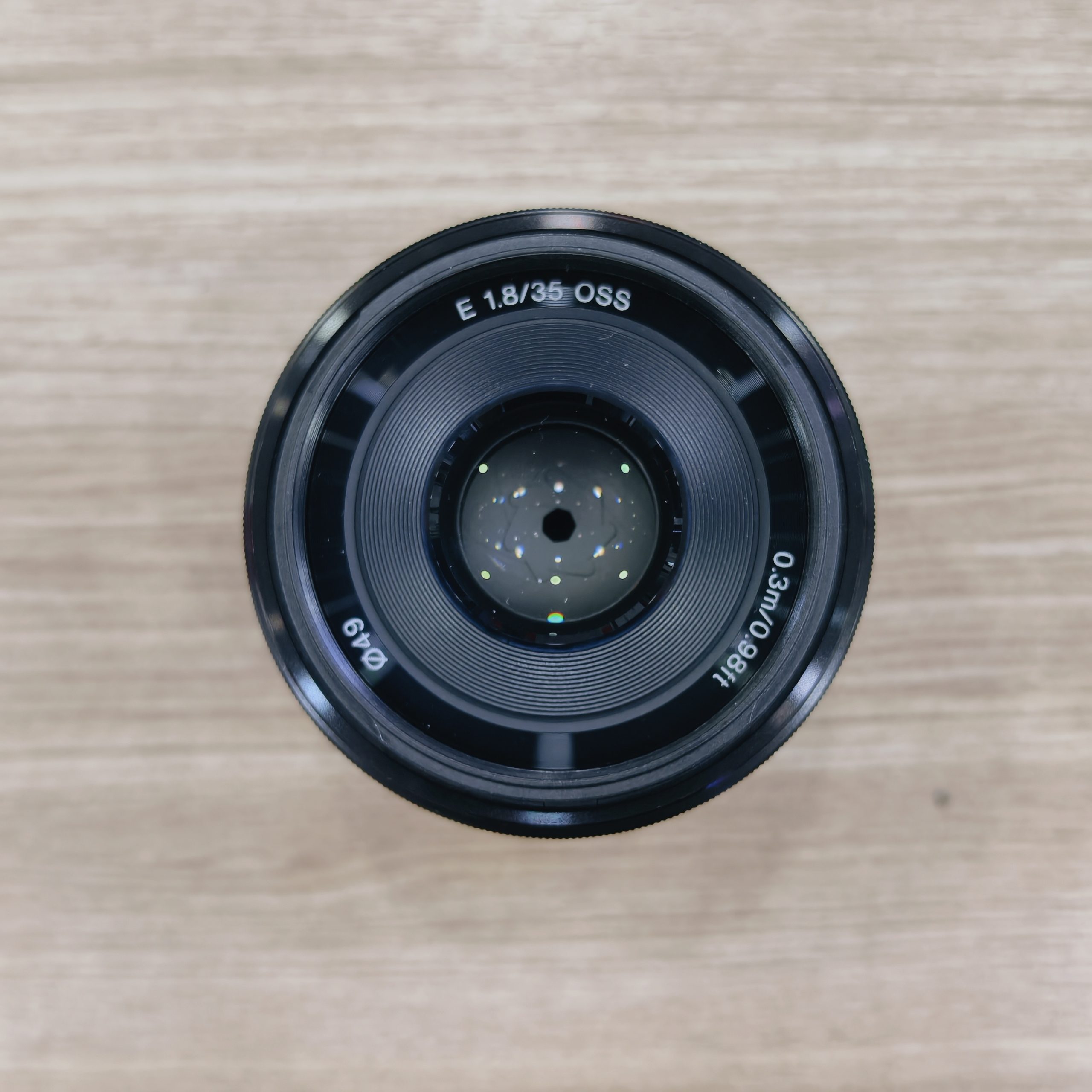 Ống kính Sony SEL 35mm F1.8 cũ Mã SP 6607 - Ảnh 3